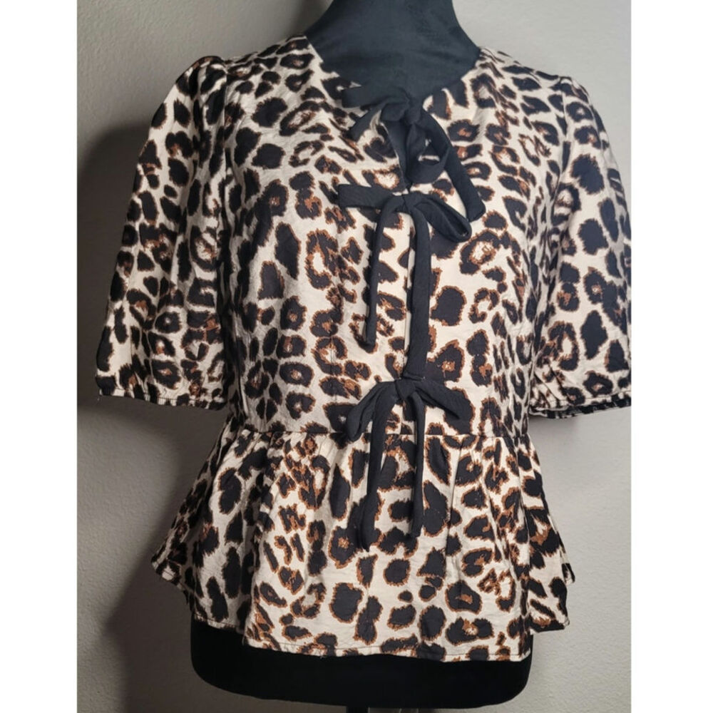 Monteau Los Angeles Women's Leopard Print Top Tie Closures Subtle Puff Sleeves M